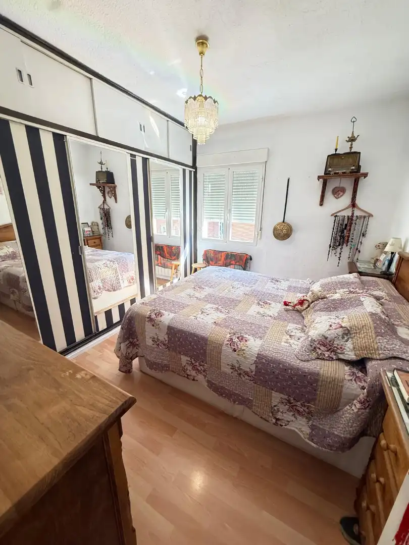 Bedroom of Flat for sale in Madrid  with Air Conditioner and Heating