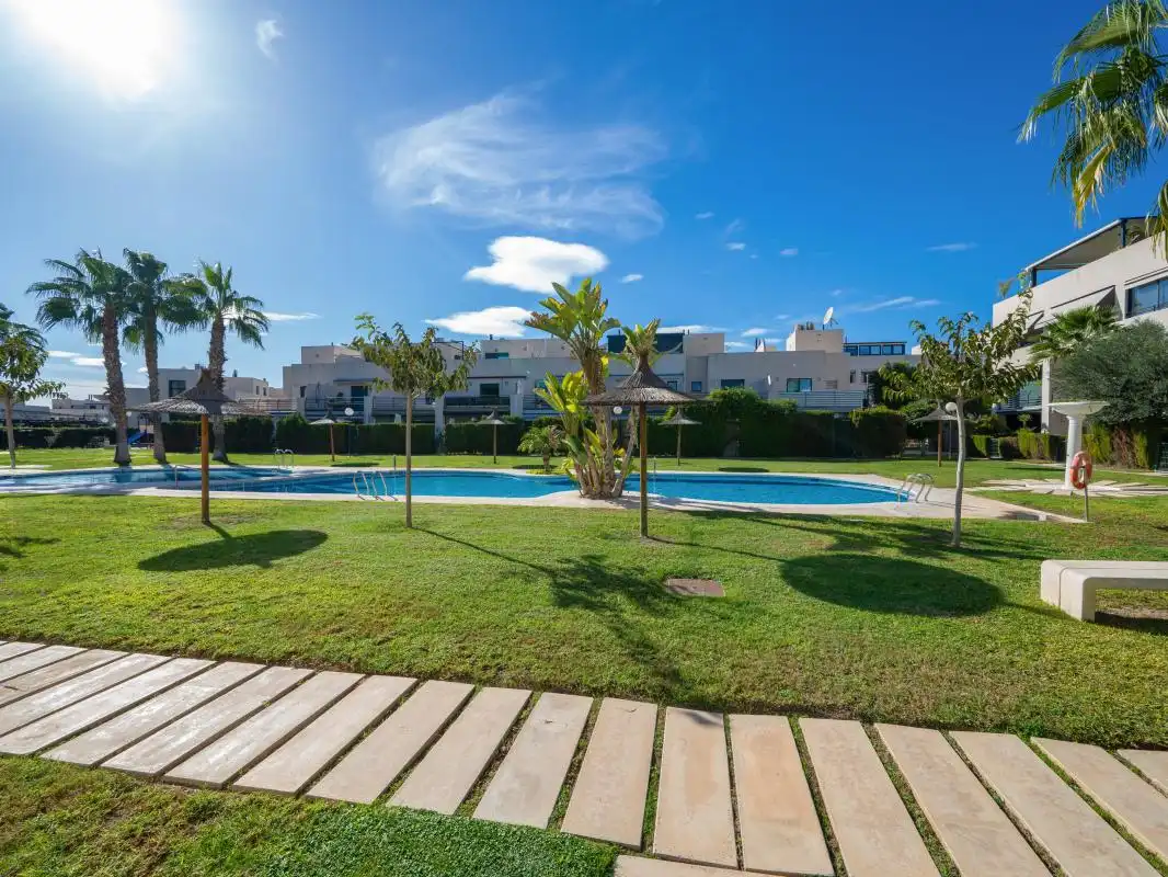 Jardí de Àtic en venda en Alicante / Alacant amb Aire condicionat, Calefacció i Jardí privat