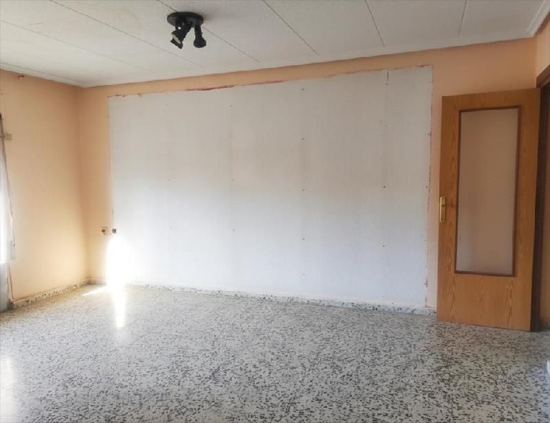 Piso en venta en  Teruel Capital