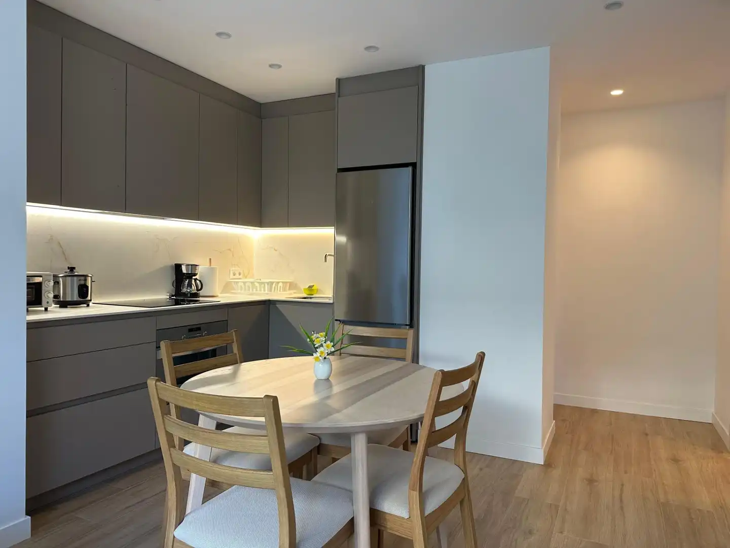 Flat with lift to rent in Avenida GENERAL PRIMO RIVERA, imagen 4