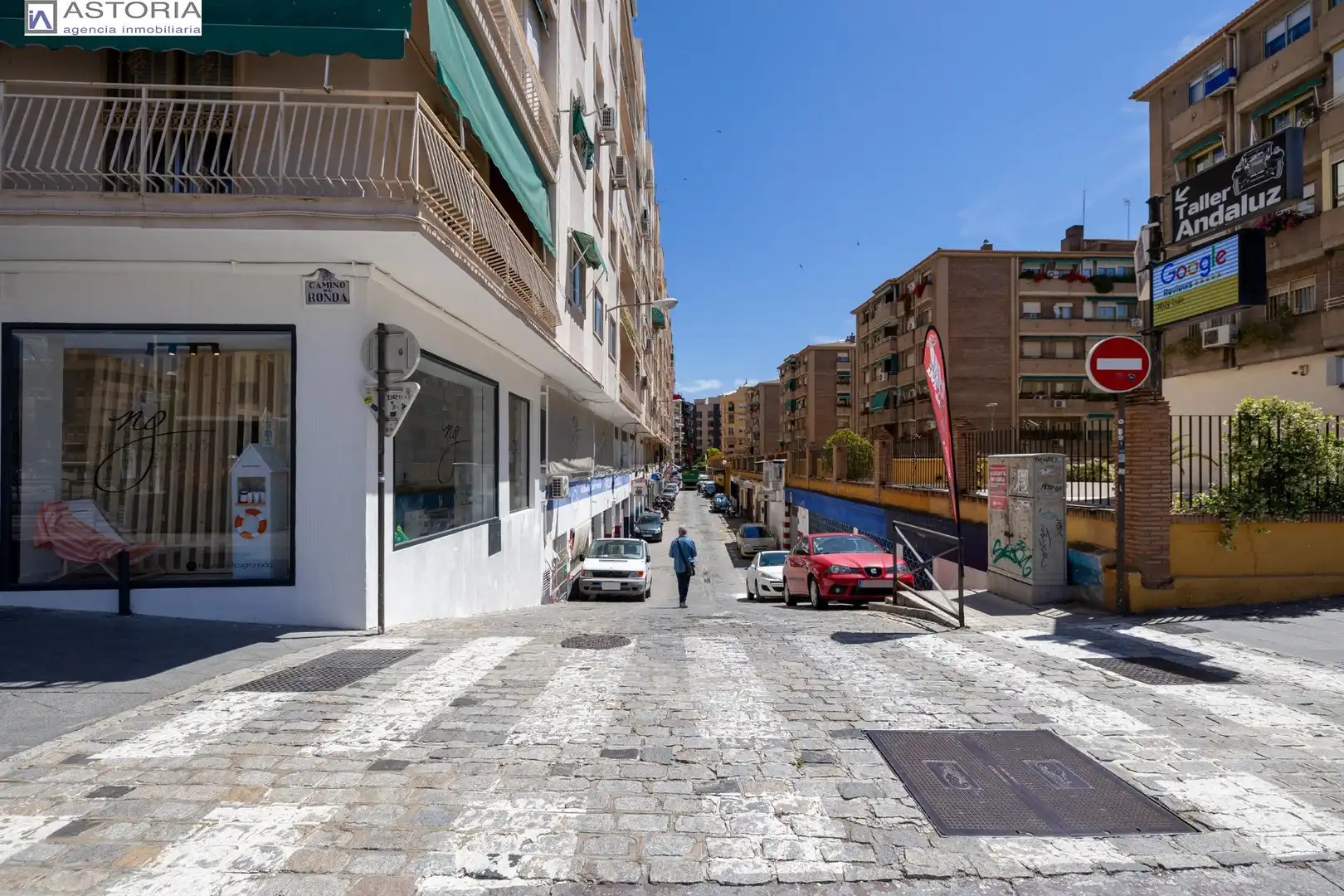 Local comercial en venta en Calle Calle Abderrahmán 11, imagen 3
