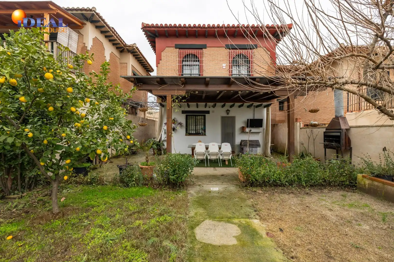 Villa avec terrasse à vendre à Avenida LUIS JAVIER 173