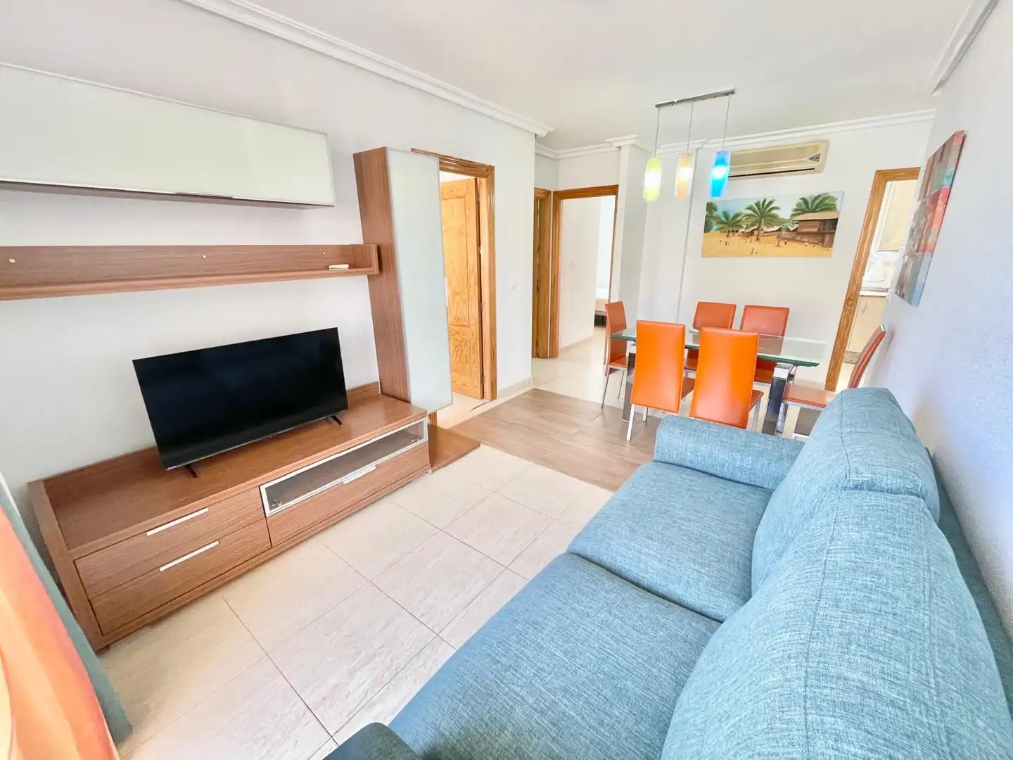 Sala d'estar de Apartament de lloguer en Los Alcázares amb Aire condicionat, Traster i Moblat