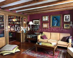 Living room of Flat for sale in  Barcelona Capital  with Air Conditioner, Heating and Balcony