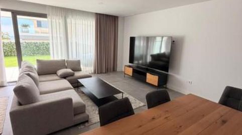 Foto 4 de Casa adosada de alquiler en El Faro de Calaburra - Chaparral, Mijas