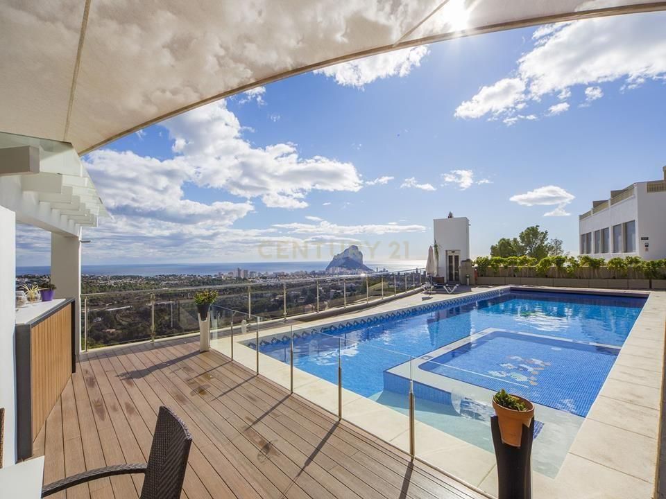 Swimming pool of Apartment to rent in Calpe / Calp  with Air Conditioner, Storage room and Swimming Pool