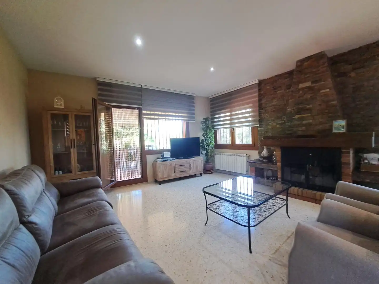Sala de estar de Casa o chalet en venta en Els Hostalets de Pierola con Calefacción, Jardín privado y Trastero