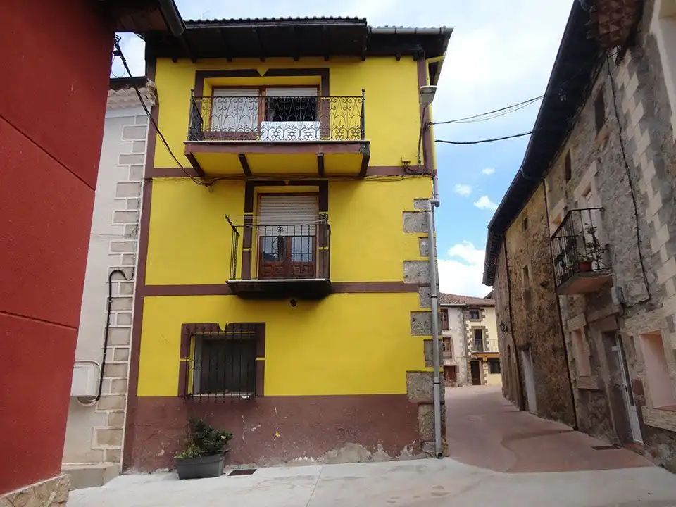 Vista exterior de Finca rústica en venta en Valle de Valdelaguna con Calefacción, Terraza y Trastero