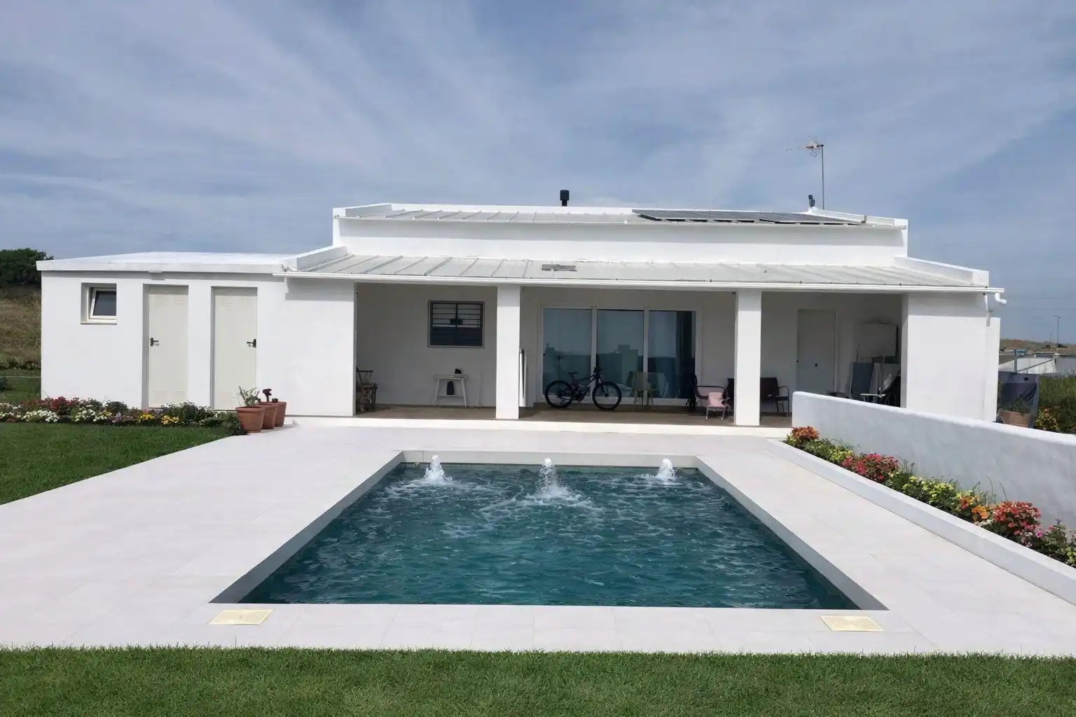 Swimming pool of Country homes for sale in Chiclana de la Frontera