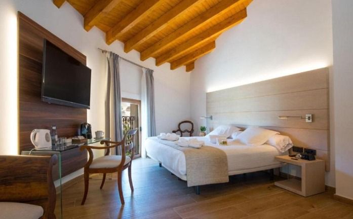 Bedroom of Building for sale in Maria de la Salut
