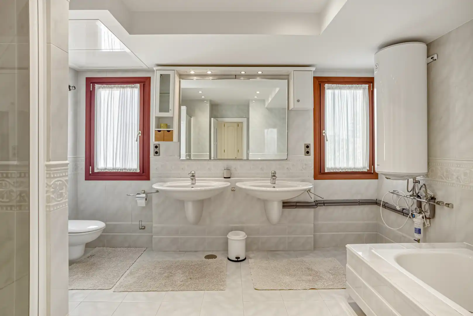 Baño de Casa o chalet en venta en Estepona con Aire acondicionado, Jardín privado y Terraza