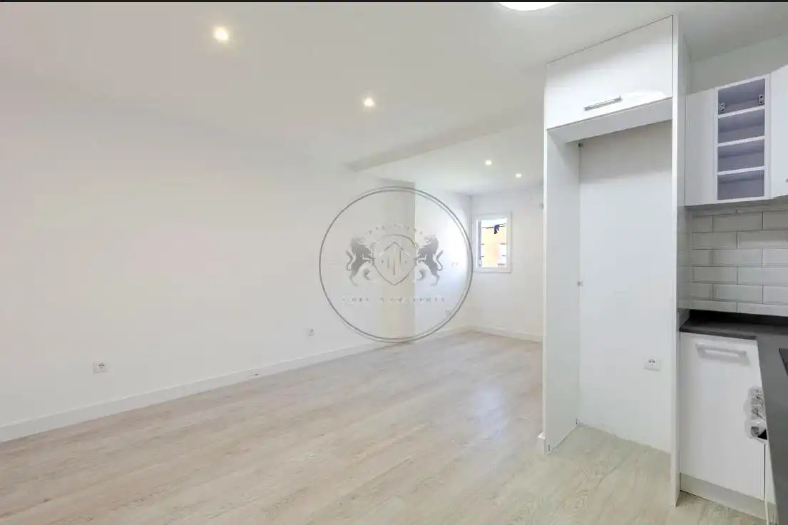 Flat for sale in Valdemoro  with Air Conditioner and Heating