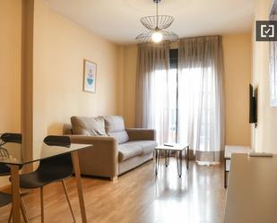 Living room of Flat to rent in  Madrid Capital  with Air Conditioner, Heating and Internet