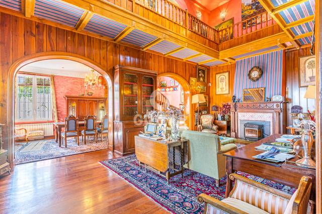 Casa-chalet en Venta en Centro - Casco Histórico