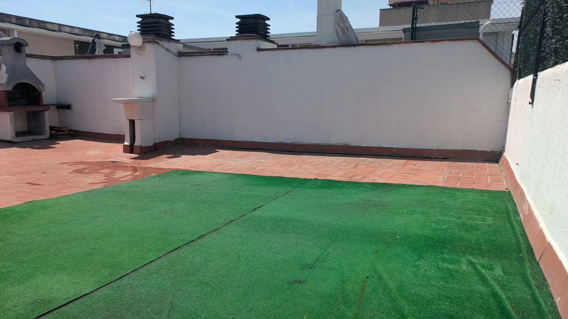 Terraza de Ático en venta en Sant Andreu de la Barca con Calefacción, Terraza y Trastero