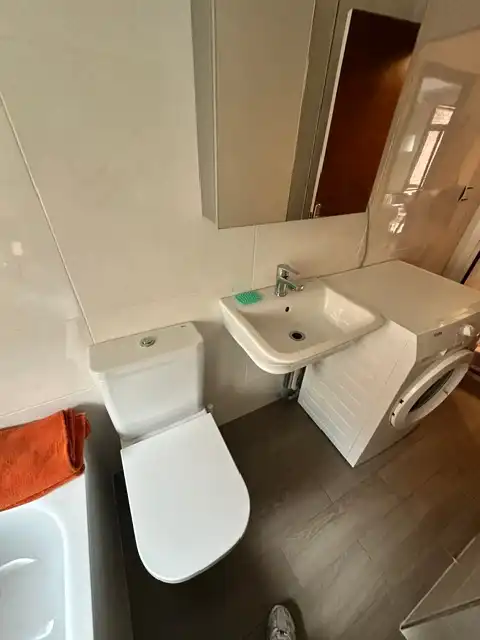 Baño de Piso de alquiler en Avilés con Amueblado