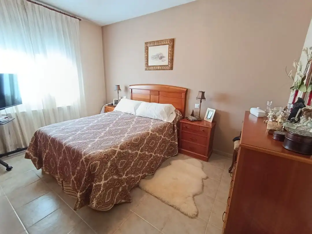 Habitación de Casa o chalet en venta en Villaluenga de la Sagra con Aire acondicionado, Calefacción y Jardín privado