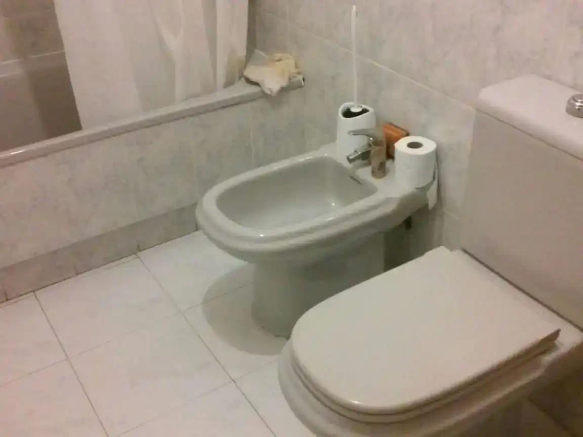 Bathroom of Flat for share in Someso - Matogrande