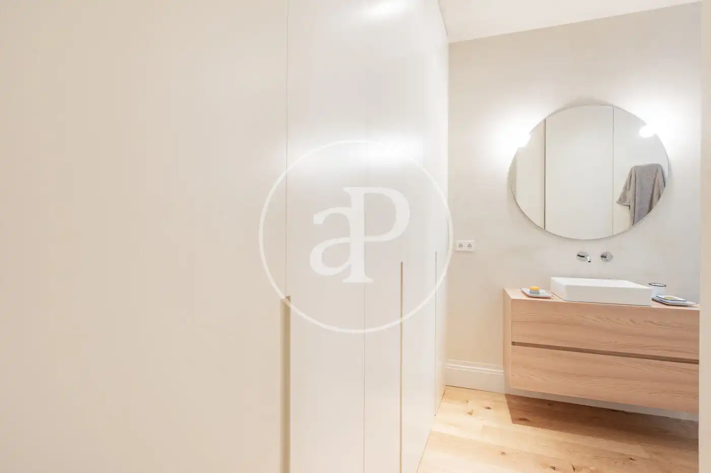 Baño de Piso en venta en Madrid con Calefacción y Amueblado