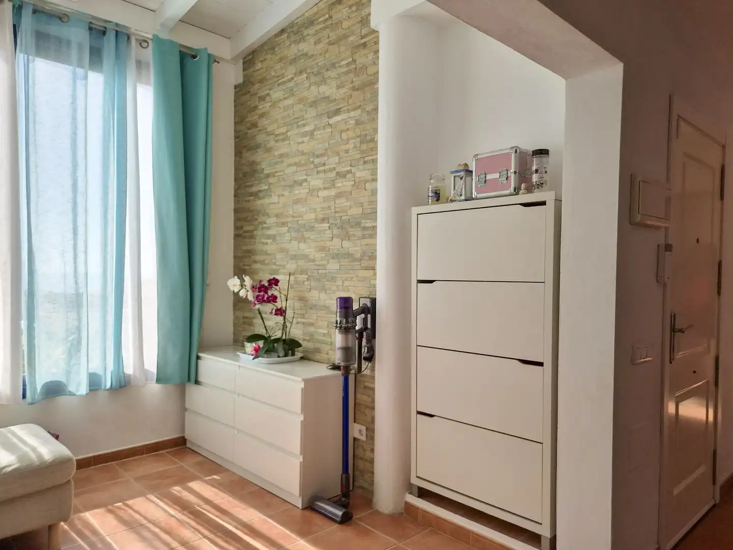 Wohnzimmer von Einfamilien-Reihenhaus zum Verkauf in Antigua