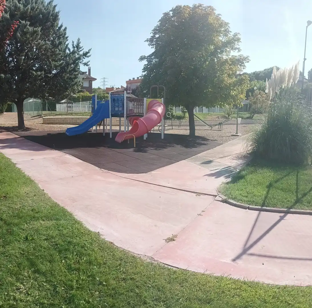 Aparcament de Casa o xalet en venda en Calatayud