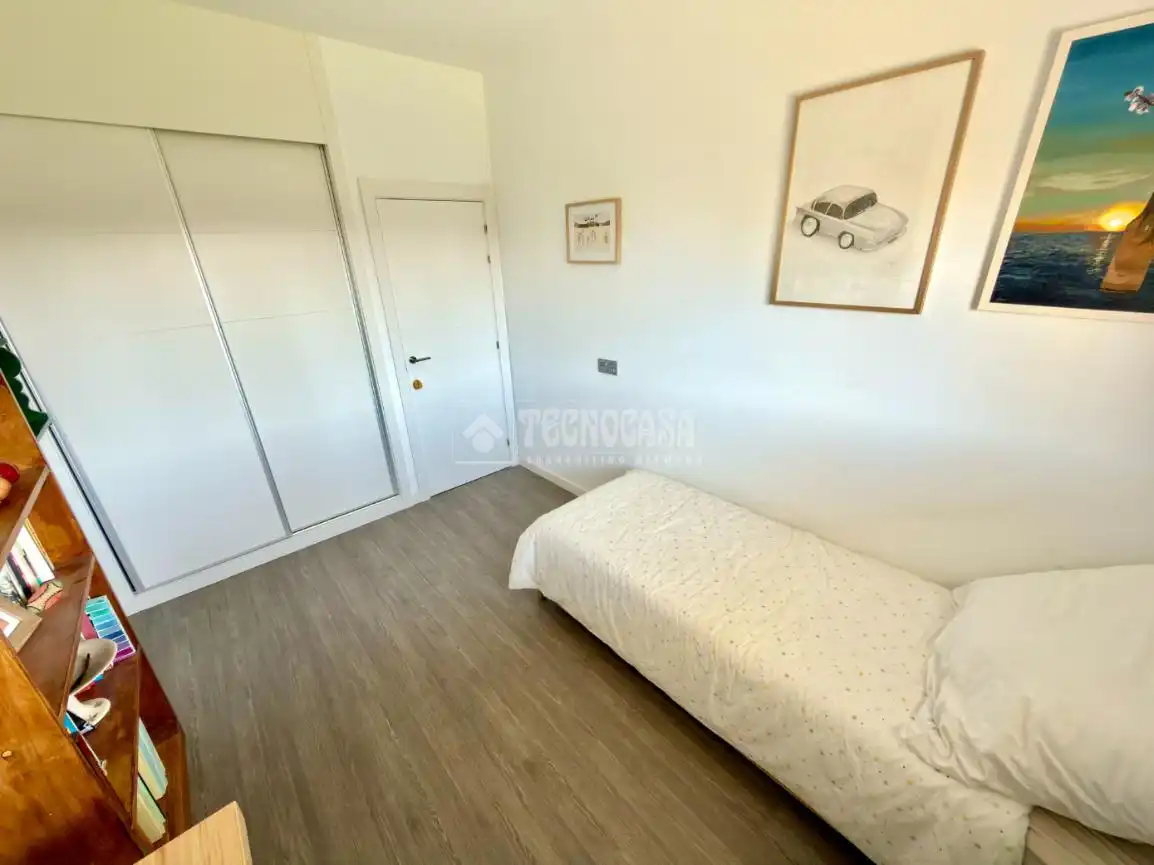 Bedroom of Flat for sale in Cabanillas del Campo  with Heating