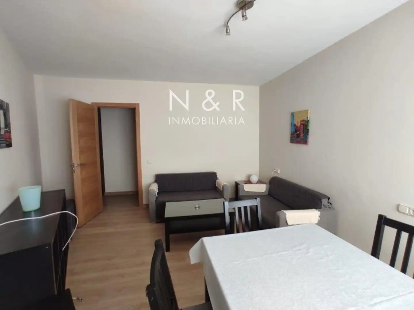 Flat with lift for sale in Republica de El Salvador
