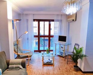 Living room of Flat to rent in  Zaragoza Capital  with Heating, Terrace and Furnished