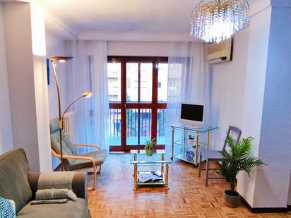 Living room of Flat to rent in  Zaragoza Capital  with Heating, Terrace and Furnished