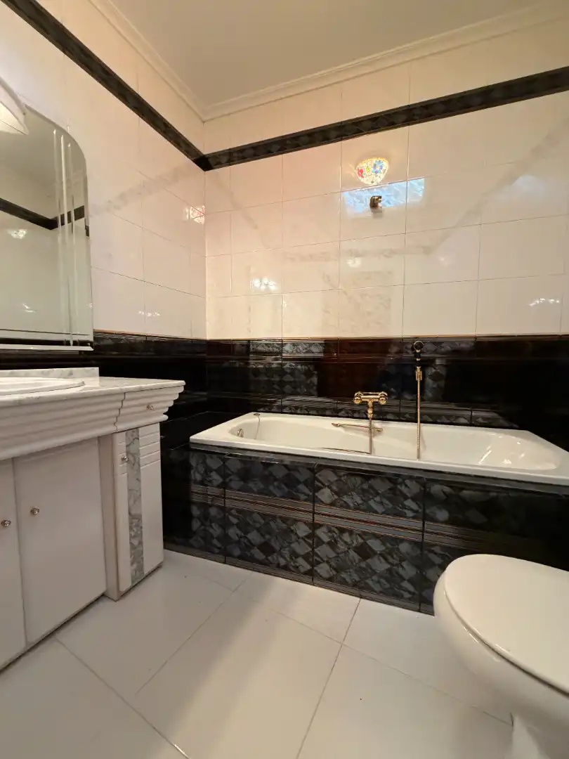 Baño de Casa o chalet en venta en Úbeda con Calefacción, Terraza y Trastero