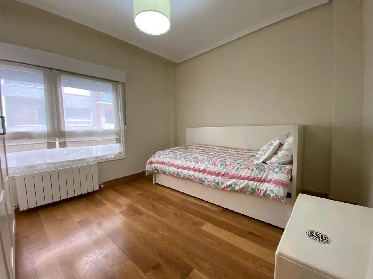 Schlafzimmer von Wohnung zum Verkauf in Durango mit Heizung
