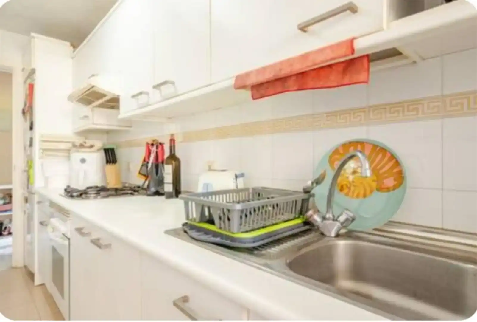 Cuina de Pis per a compartir en Tomares amb Aire condicionat, Parquet i Moblat