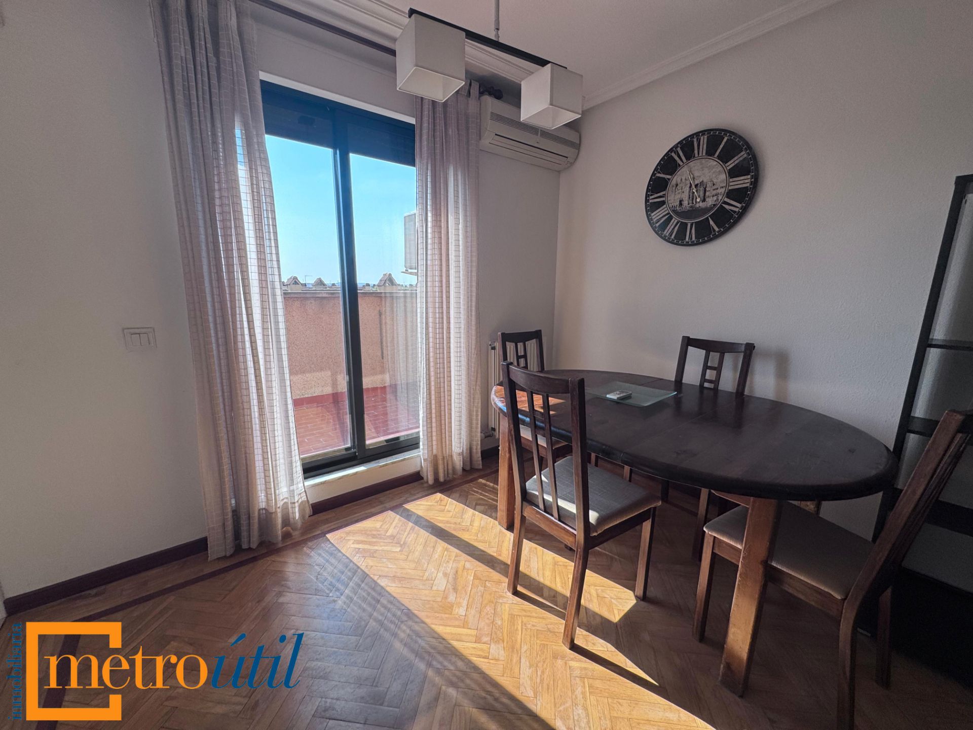 Dining room of Attic for sale in Salamanca Capital  with Air Conditioner, Heating and Parquet flooring