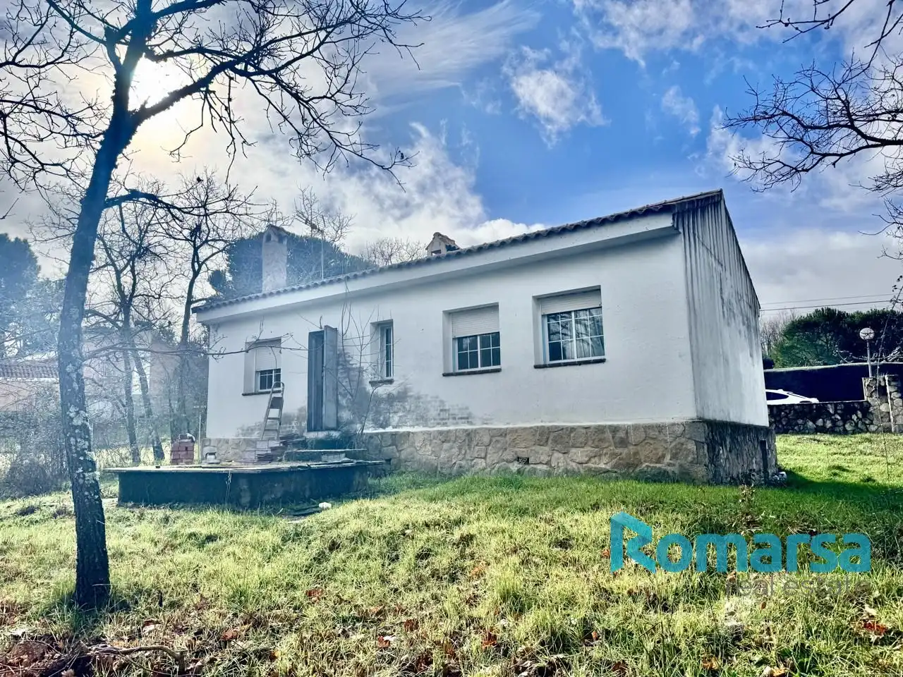 Vista exterior de Casa o chalet en venta en Navahondilla con Calefacción, Jardín privado y Trastero
