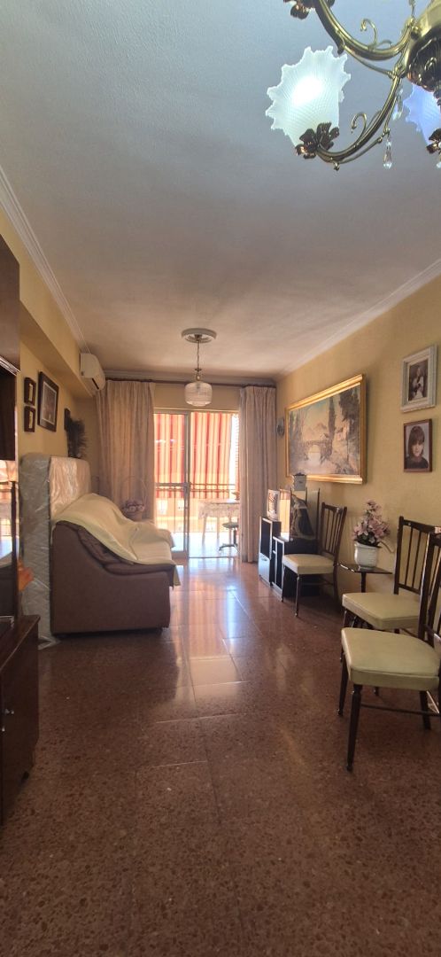 Living room of Flat for sale in Málaga Capital  with Air Conditioner, Terrace and Furnished