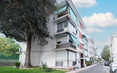 Vista exterior de Pis en venda en Guadarrama amb Piscina comunitària