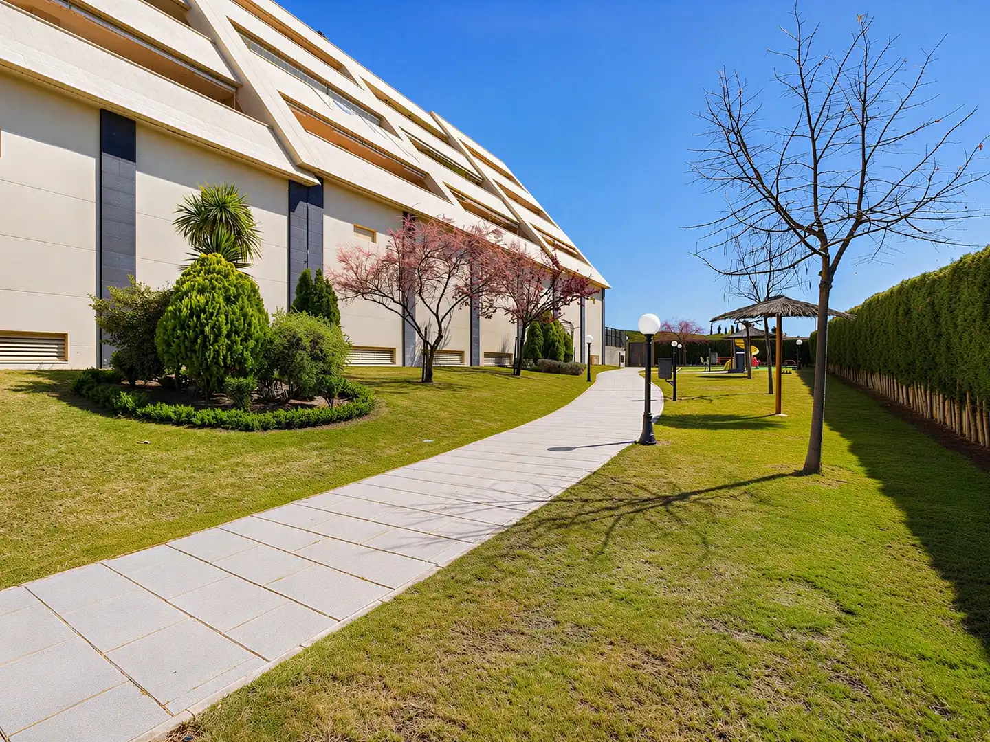 Vista exterior de Pis en venda en Cáceres amb Traster, Piscina i Piscina comunitària