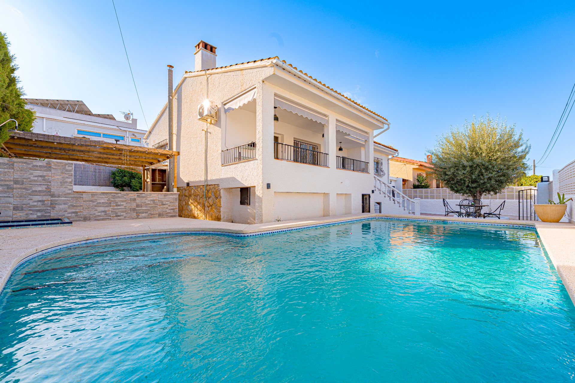 Piscina de Casa o xalet de lloguer en Benidorm amb Aire condicionat, Jardí privat i Terrassa
