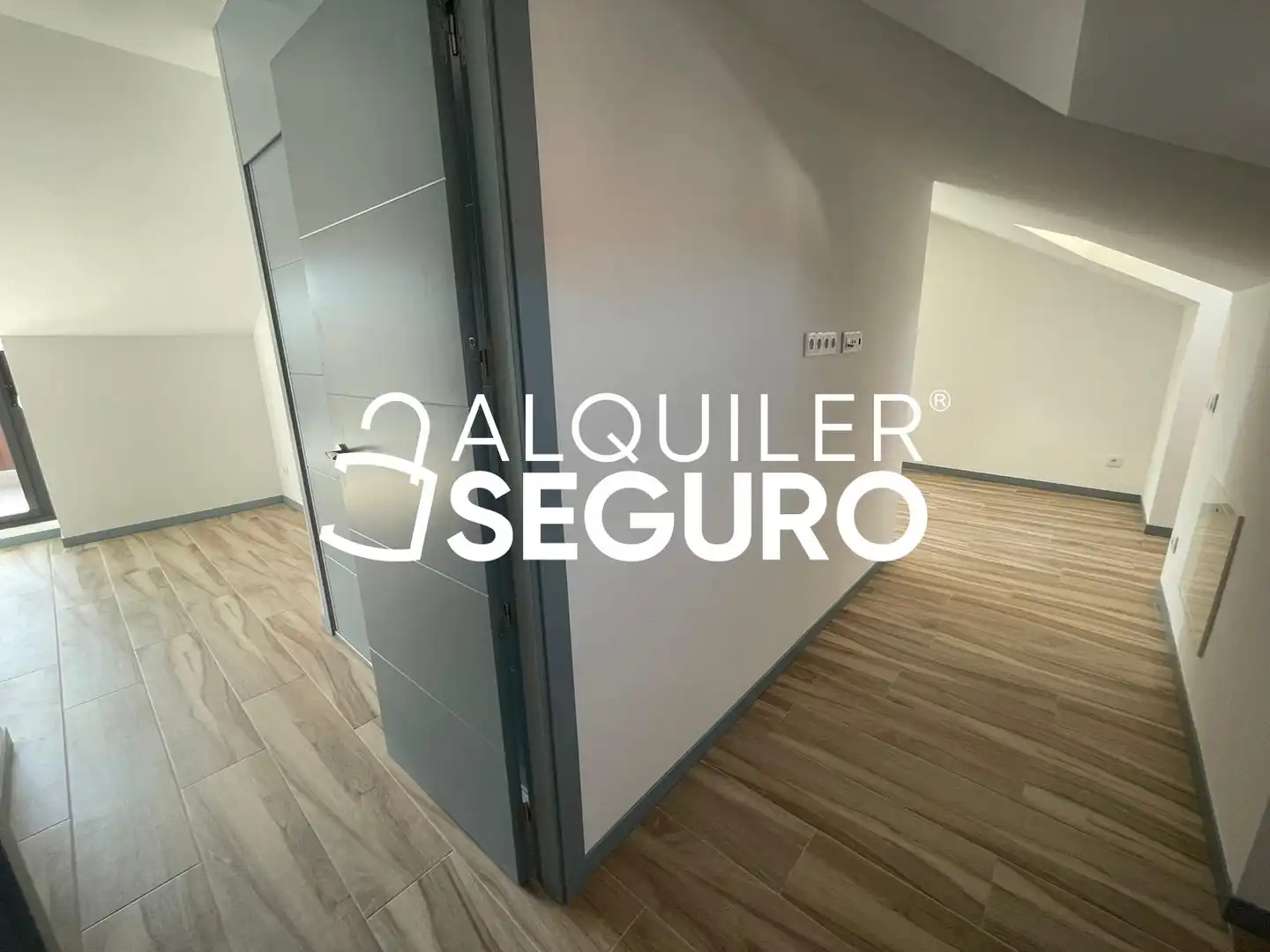 Àtic de lloguer a de la Paz, Centro