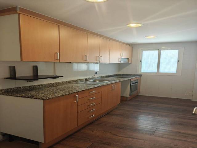 Piso en Venta en El Pla de Santa Maria