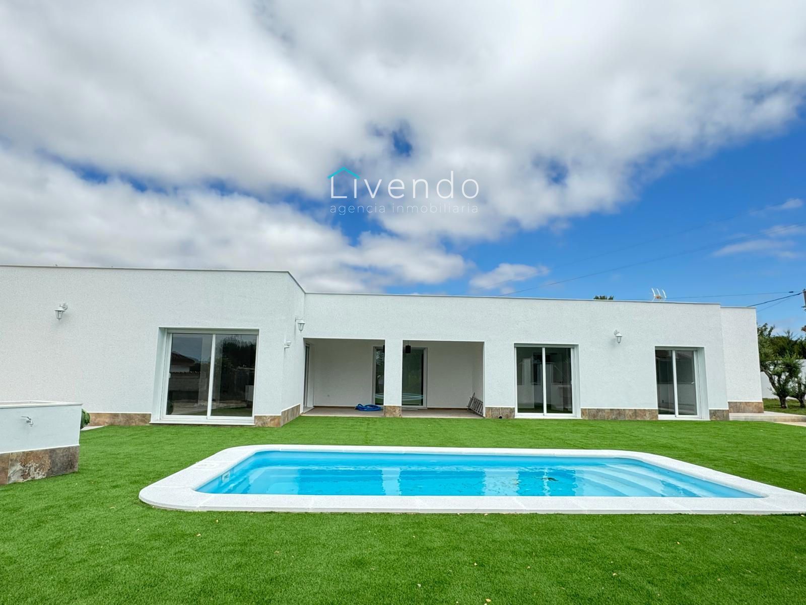 Piscina de Casa o xalet en venda en Conil de la Frontera amb Piscina