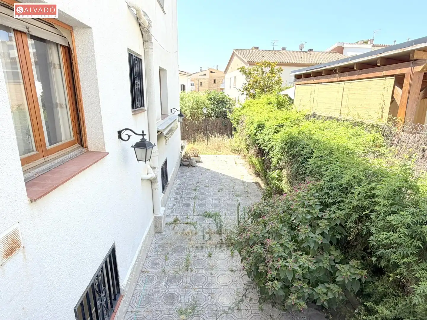 Garten von Erdgeschoss zum Verkauf in Calafell mit Klimaanlage, Heizung und Privatgarten