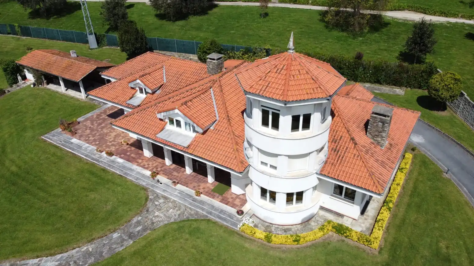 Vista exterior de Casa o chalet en venta en Reocín con Calefacción, Jardín privado y Terraza