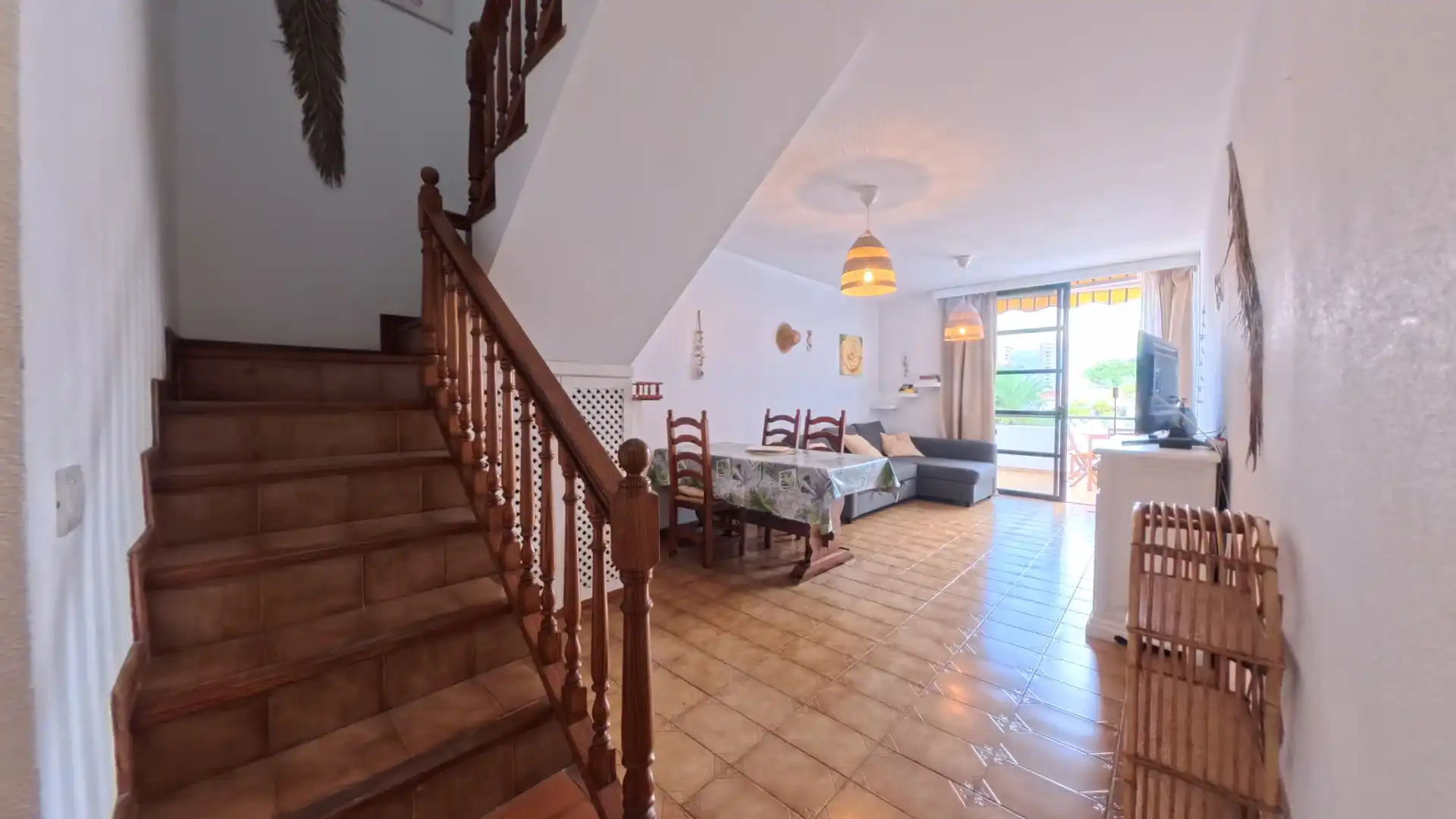 Wohnzimmer von Maisonette zum Verkauf in Arona mit Terrasse, Möbliert und Ofen