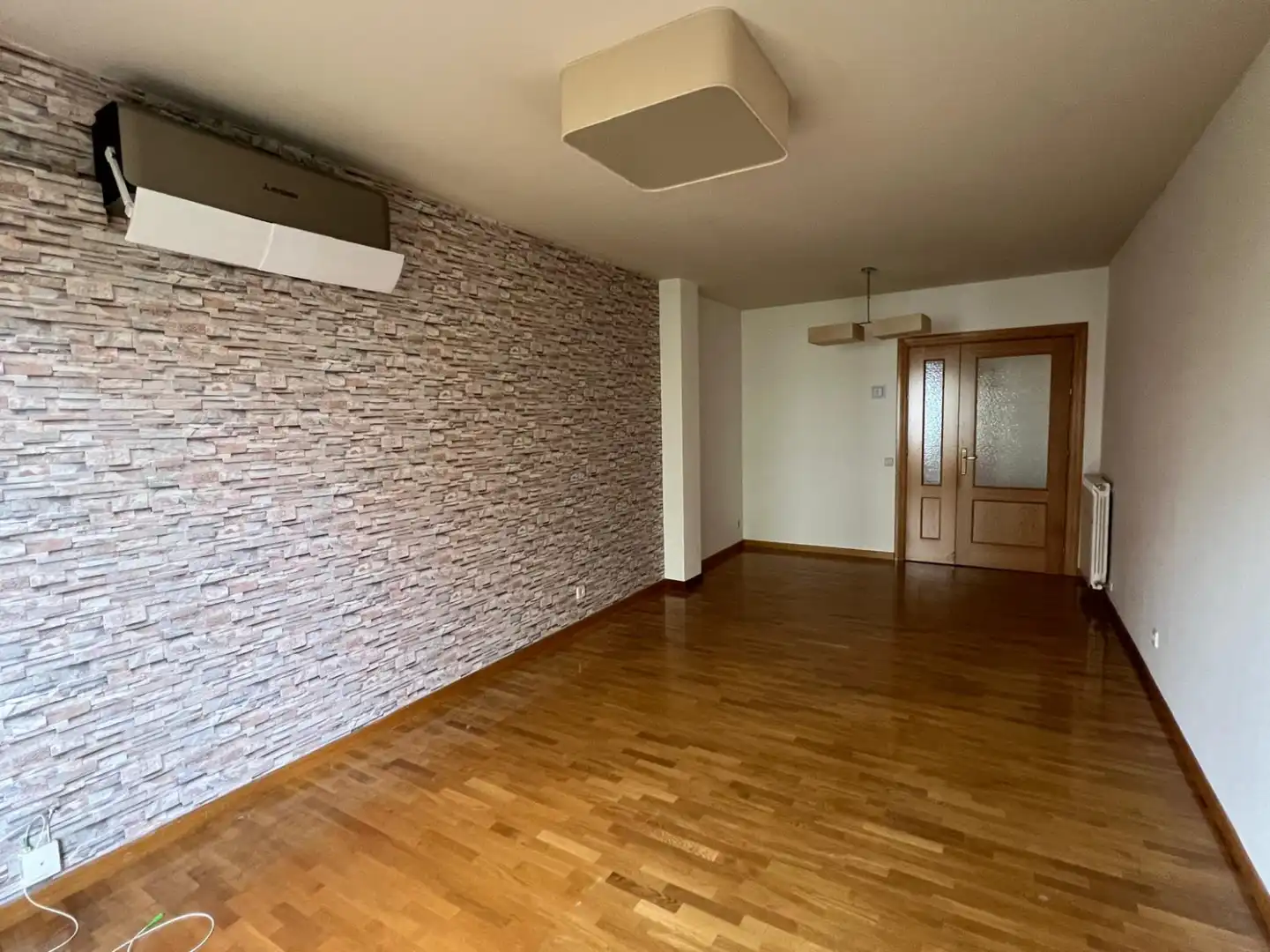 Living room of Flat for sale in  Logroño  with Air Conditioner, Heating and Terrace