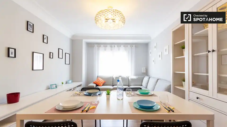 Room in Puerta del Ángel