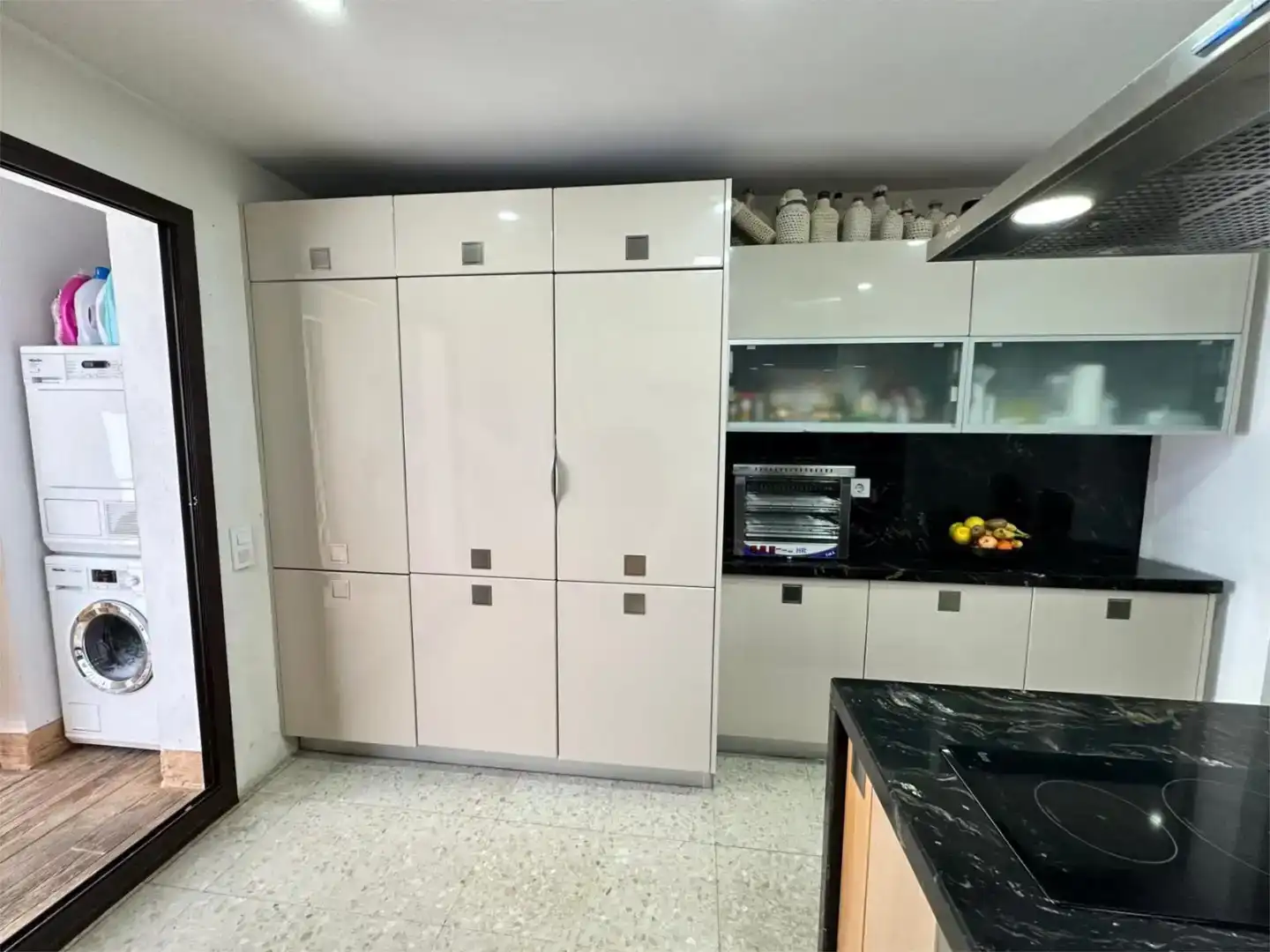 Cocina de Piso en venta en Tomares con Aire acondicionado, Piscina y Balcón