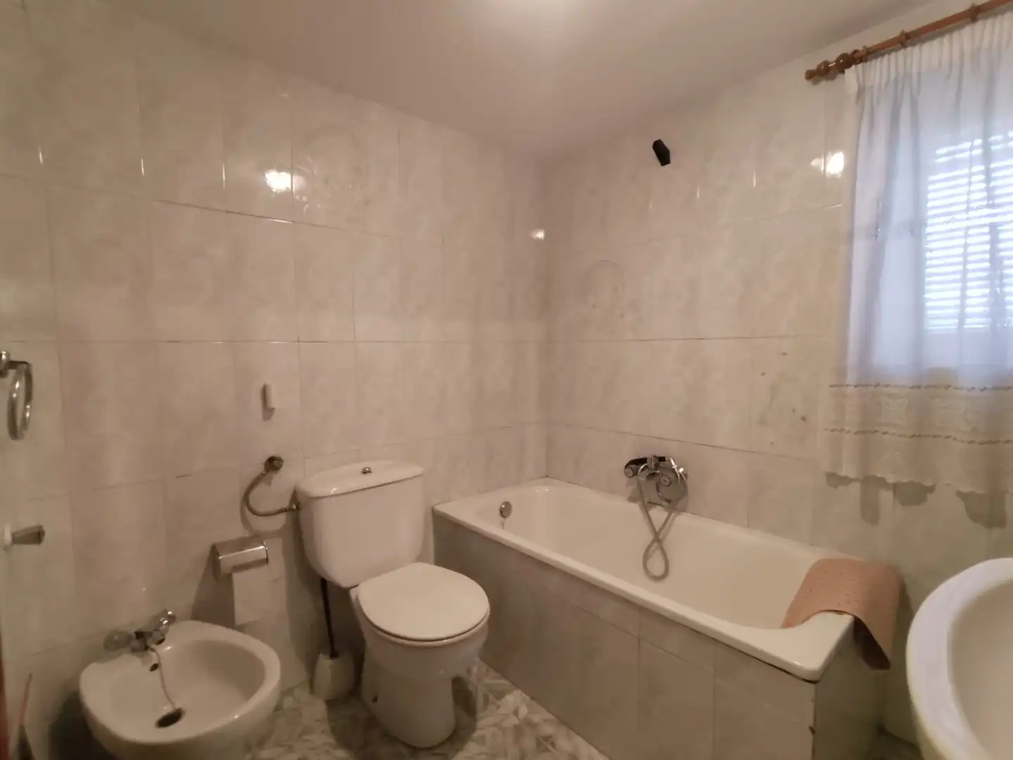 Detached homes for sale in Calle San Sebastián, La Calahorra