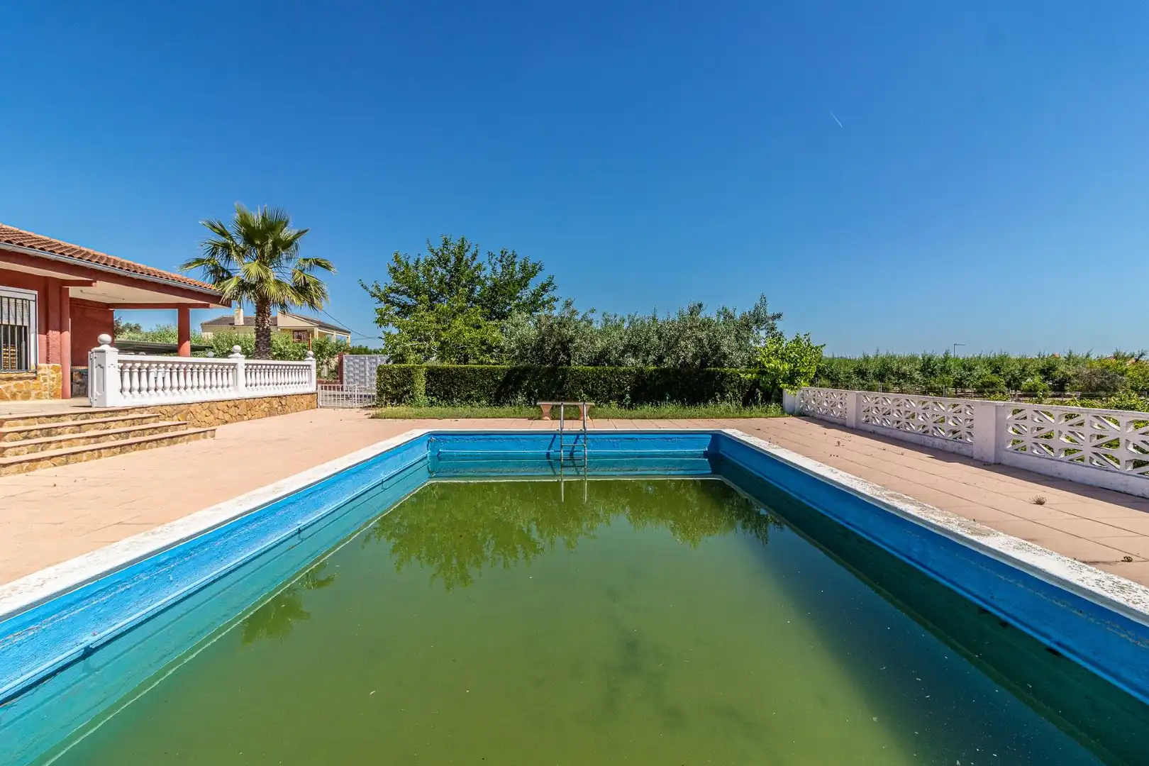 Schwimmbecken von Haus oder Chalet zum Verkauf in Carlet mit Privatgarten, Terrasse und Schwimmbad