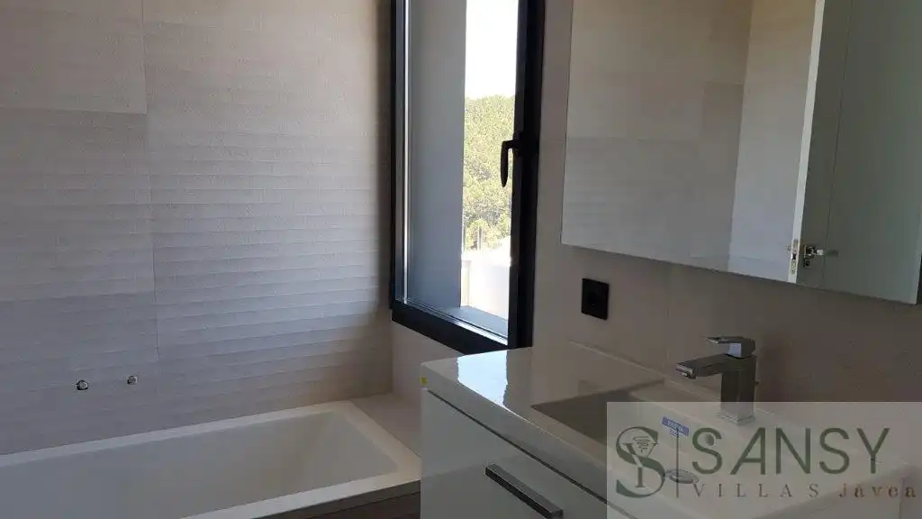 Bathroom of Houses for sale in Jávea / Xàbia  with Air Conditioner, Heating and Swimming Pool